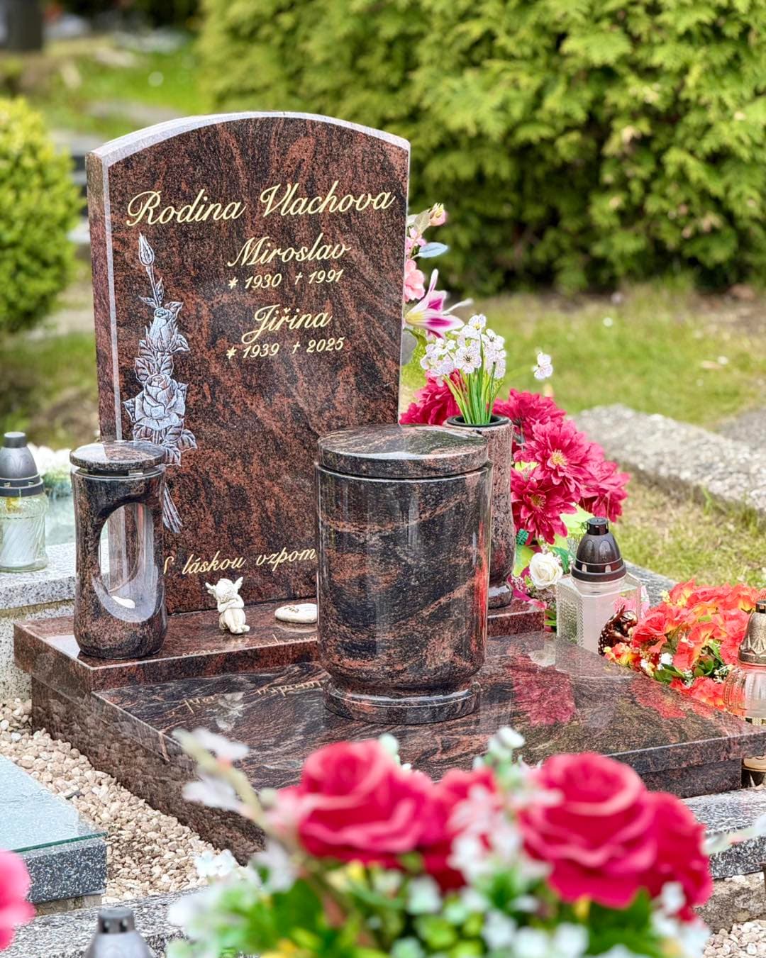 Kamenný pomník – STONIA kamenictví