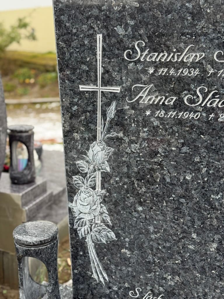 Kamenný pomník – STONIA kamenictví
