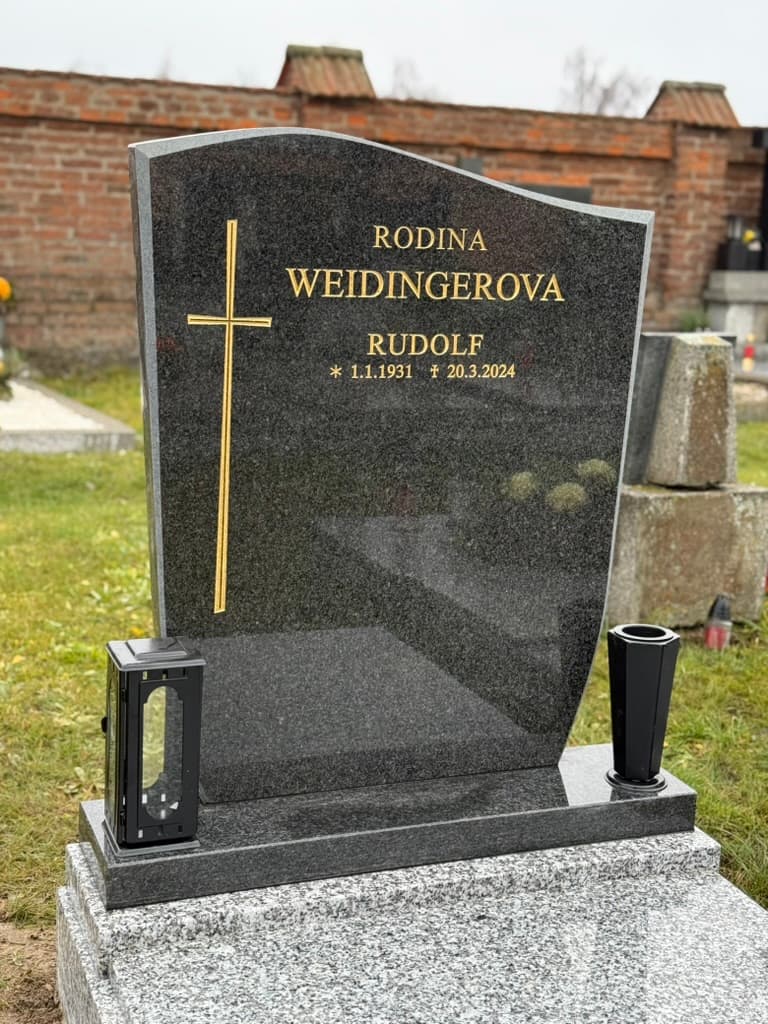 Kamenný pomník – STONIA kamenictví