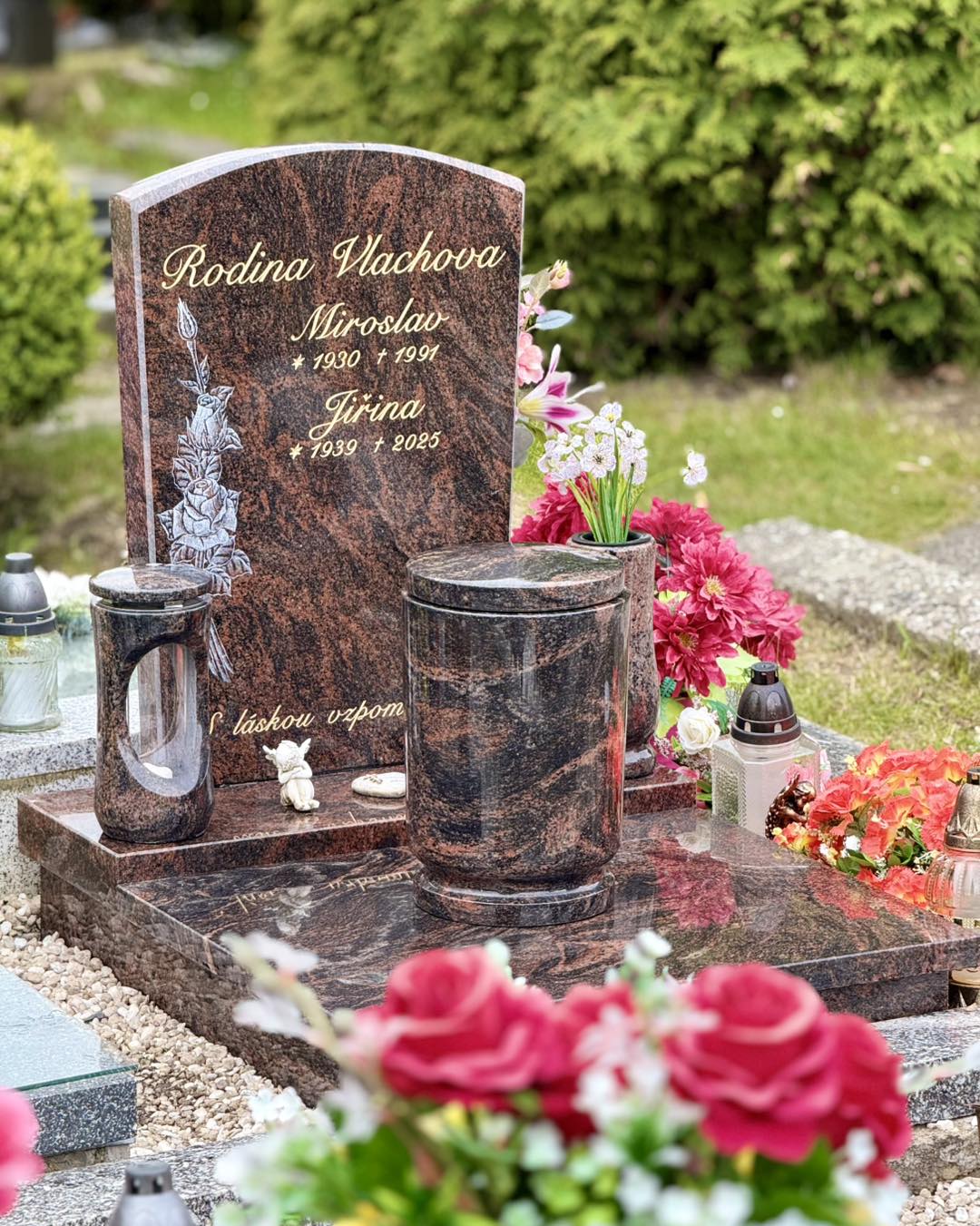 Kamenný pomník na míru – STONIA kamenictví