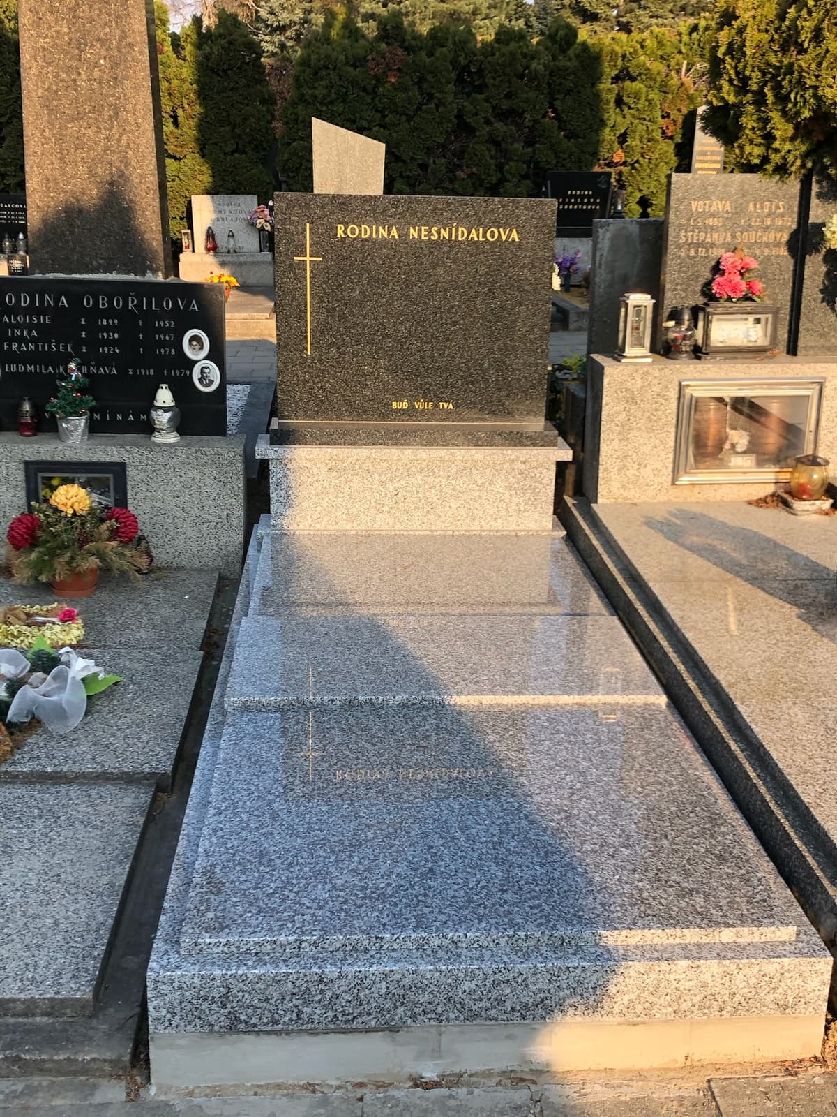 Kamenný pomník na míru – STONIA kamenictví