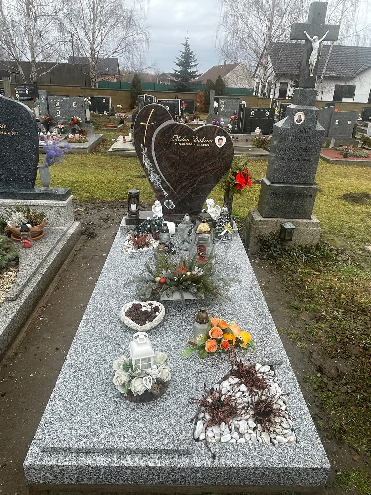 Kamenný pomník na míru – STONIA kamenictví