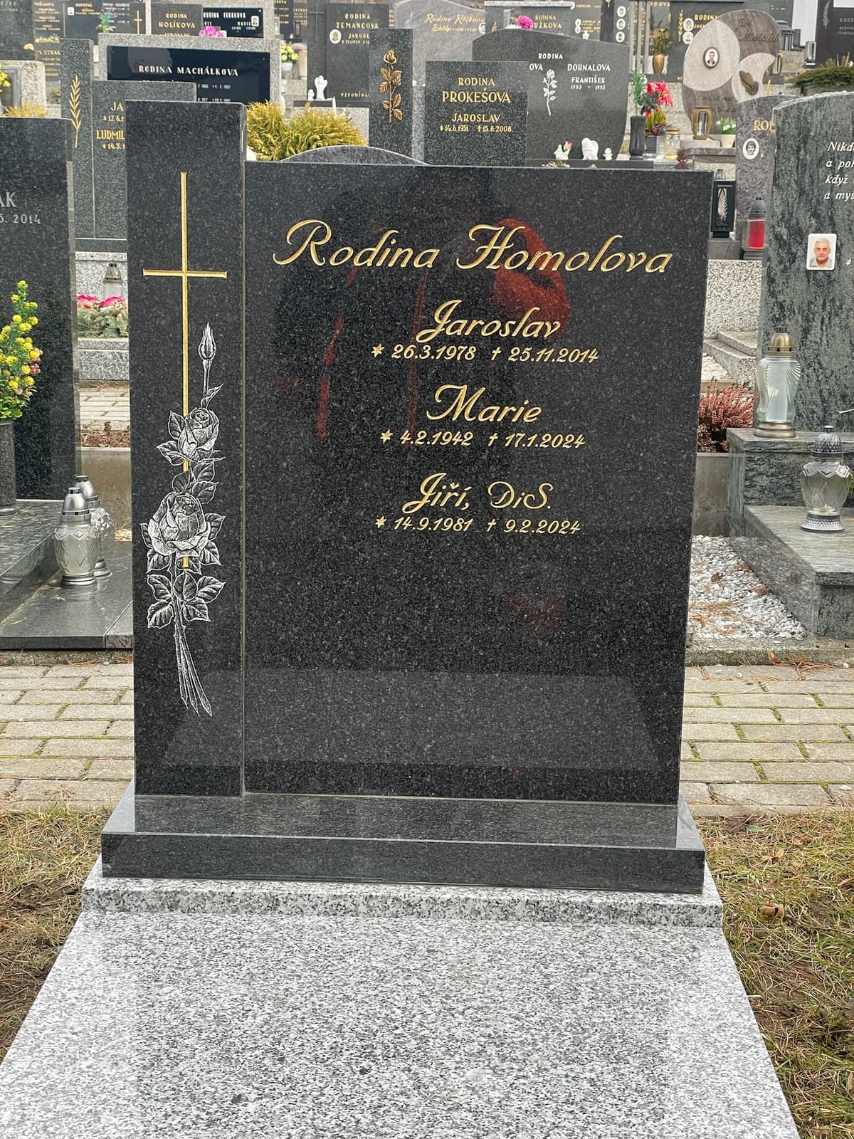 Kamenný pomník na míru – STONIA kamenictví