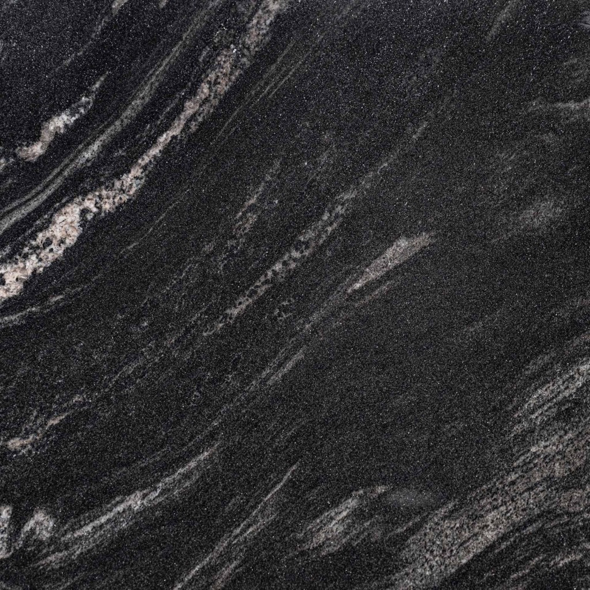 Žulová pracovní deska – detailní textura přírodní žuly